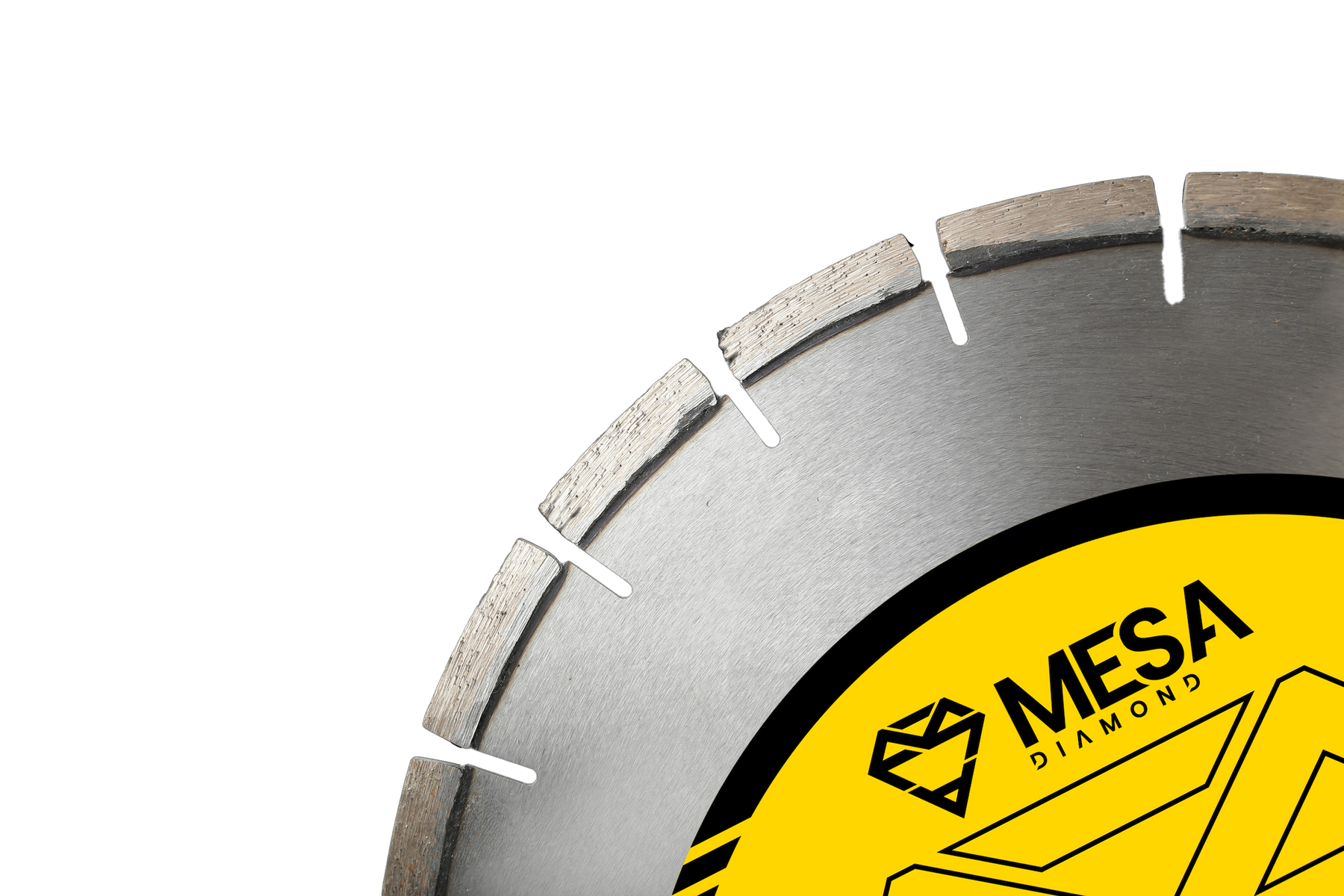 Diamond saw blades allows faster diamond concrete cutting and asphalt cutting experience. Our concrete saw blades have a long-lasting cutting life  With our diamond saw blades, you get solution to how to cut concrete pavers question.